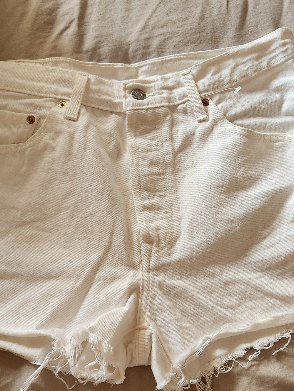 Levi's White High-Rise Denim Cutoff Shorts